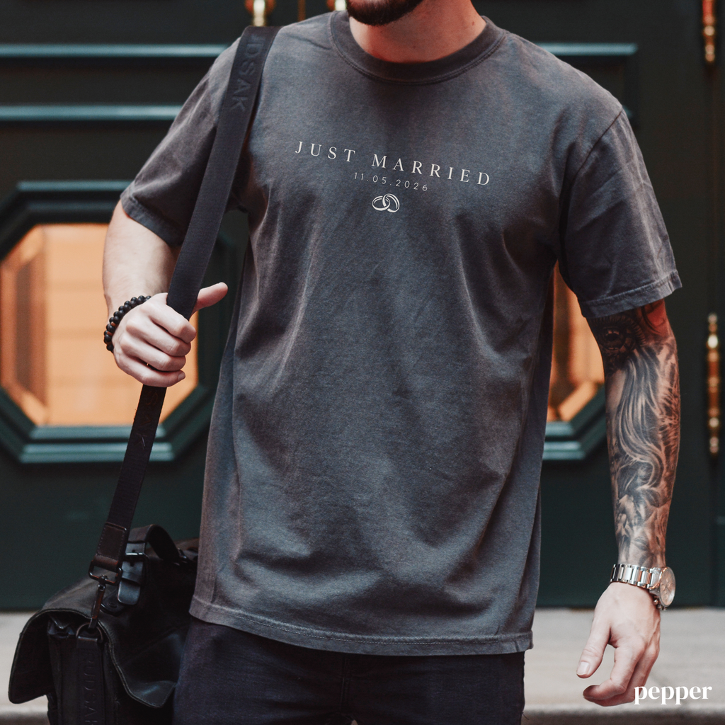 Minimal Just Married Tee - Custom Newlywed Shirt
